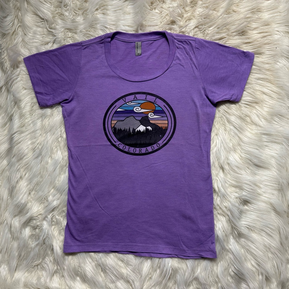 Vail Colorado Graffic Tee with mountain design